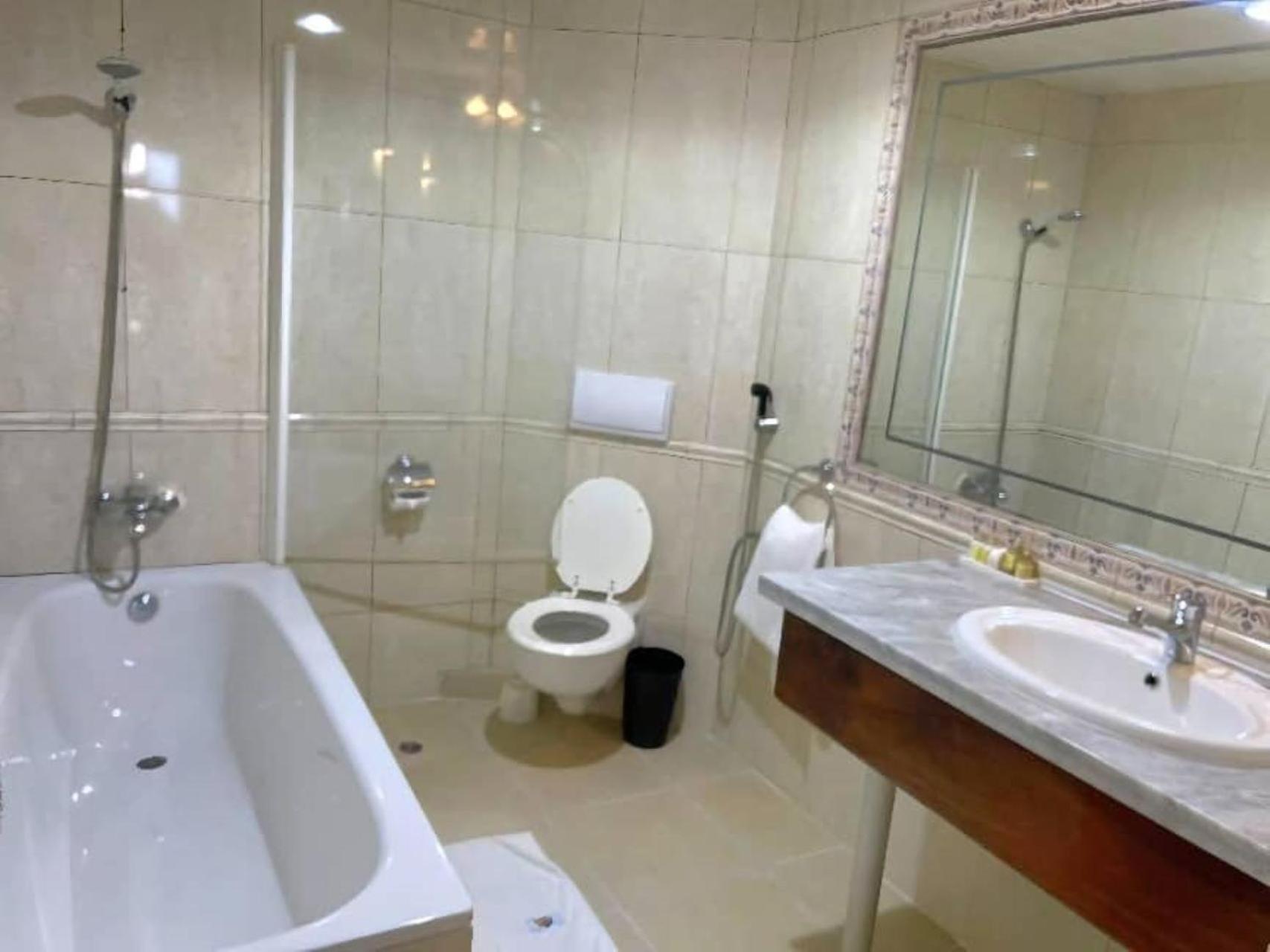Hotel Barmoi Freetown Esterno foto