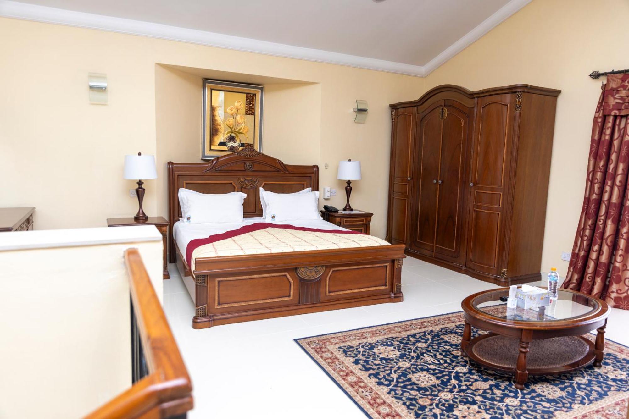 Hotel Barmoi Freetown Esterno foto