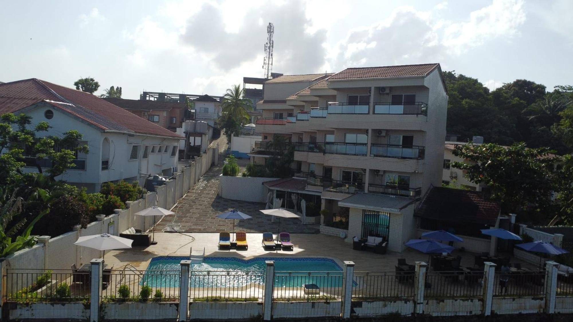 Hotel Barmoi Freetown Esterno foto