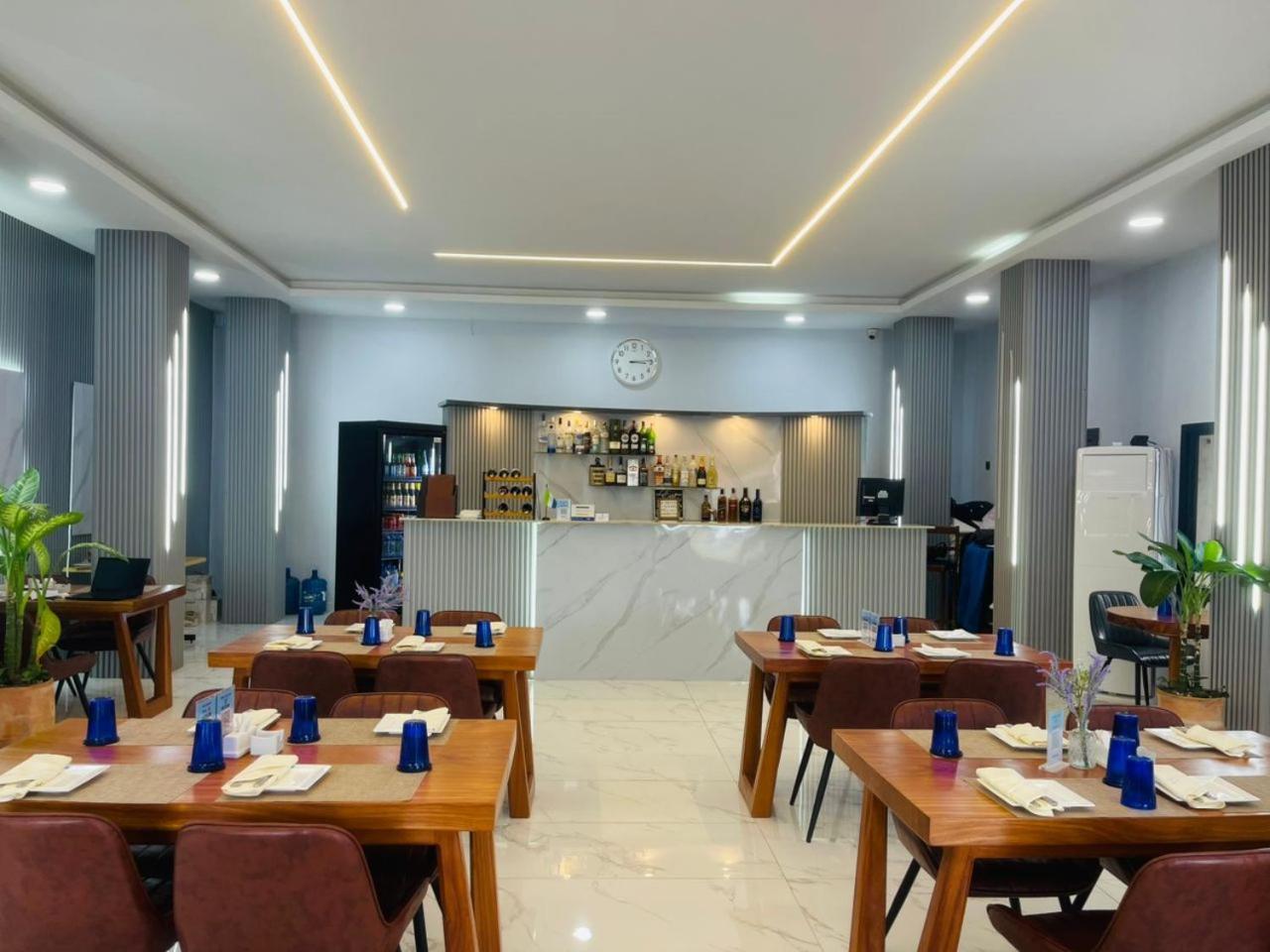 Hotel Barmoi Freetown Esterno foto